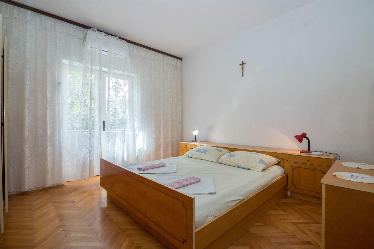 Apartments Zeljko Макарска Екстериор снимка