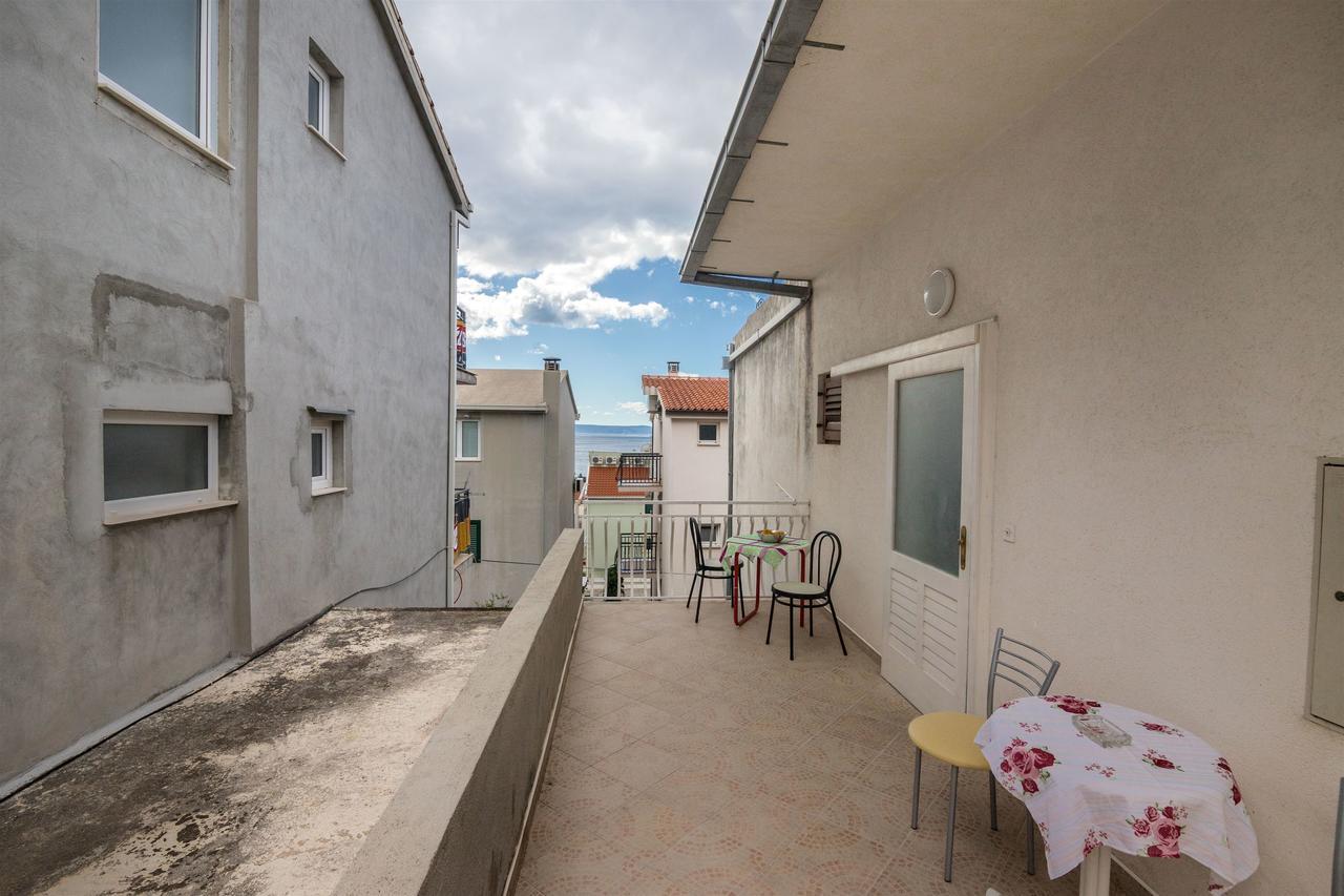 Apartments Zeljko Макарска Екстериор снимка